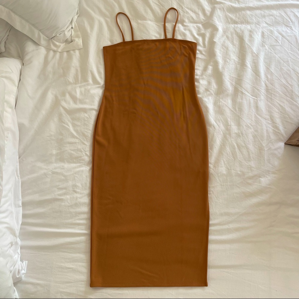 LEITH Midi Tube Dress 👗